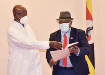 President Yoweri Museveni of Uganda said his country does not support the secession of the Somaliland region from Somalia and offered to mediate in the long-standing dispute