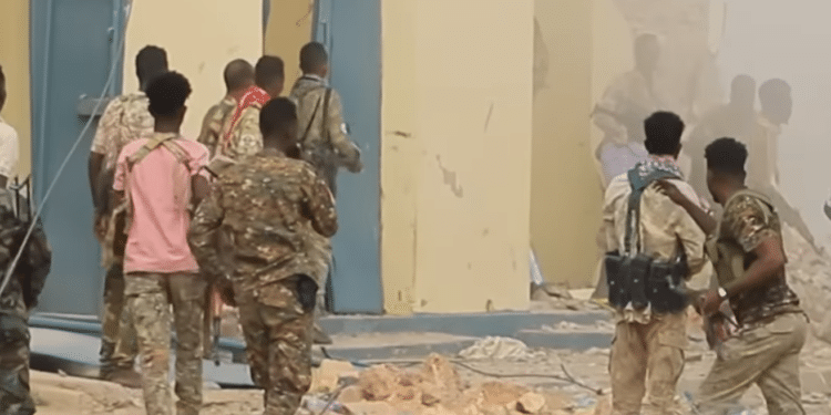 Conflict in Somalia Hiiraan region, where clan clashes have engulfed the town of Jalalaqsi