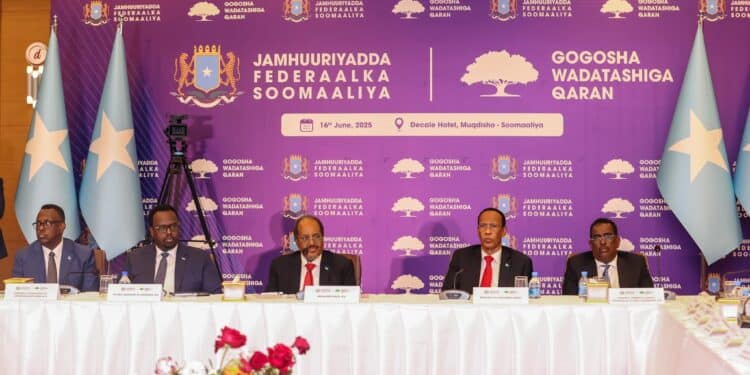 Somali political leaders gather in Mogadishu as the opposition confronts Hassan Sheikh