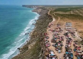 The fishing settlements of Puntland's Nugaal coast, where strikes around the hijacked MV Lutuf have killed local men