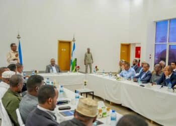 President Said Abdullahi Deni chairs the Bari region security meeting in Bosaso on 1 September 2026, with Puntland ministers, MPs, commanders and the regional and district administrations around the table