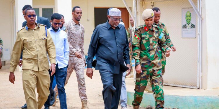 President Aden Mohamed Nur Madobe with 60th Division officers at the division headquarters in Baidoa on 20 September 2026