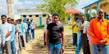 Voters queue outside a polling centre in Galmudug for the rerun in which the Justice and Solidarity Party won 67 of 89 assembly seats