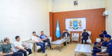Somali Air Force officers receive the Pakistan Air Force delegation in Mogadishu on 19 September, three weeks before the latest JF-17 report