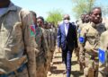 Former President Abdiaziz Hassan Mohamed Laftagareen inspecting South West State troops in a file photograph; forces loyal to him took Qansaxdheere on 8 October
