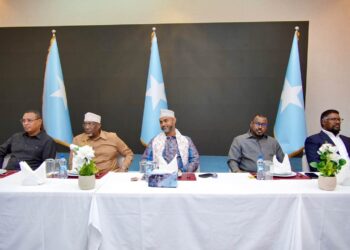 Head table at the Mogadishu dinner for South West State's federal lawmakers on 18 October, where the Speaker raised Nairobi and the peacekeepers